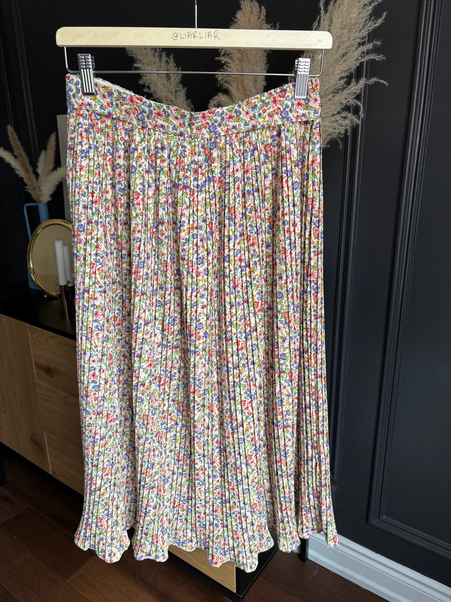 Pleated Floral Elastic Skirt Size M
