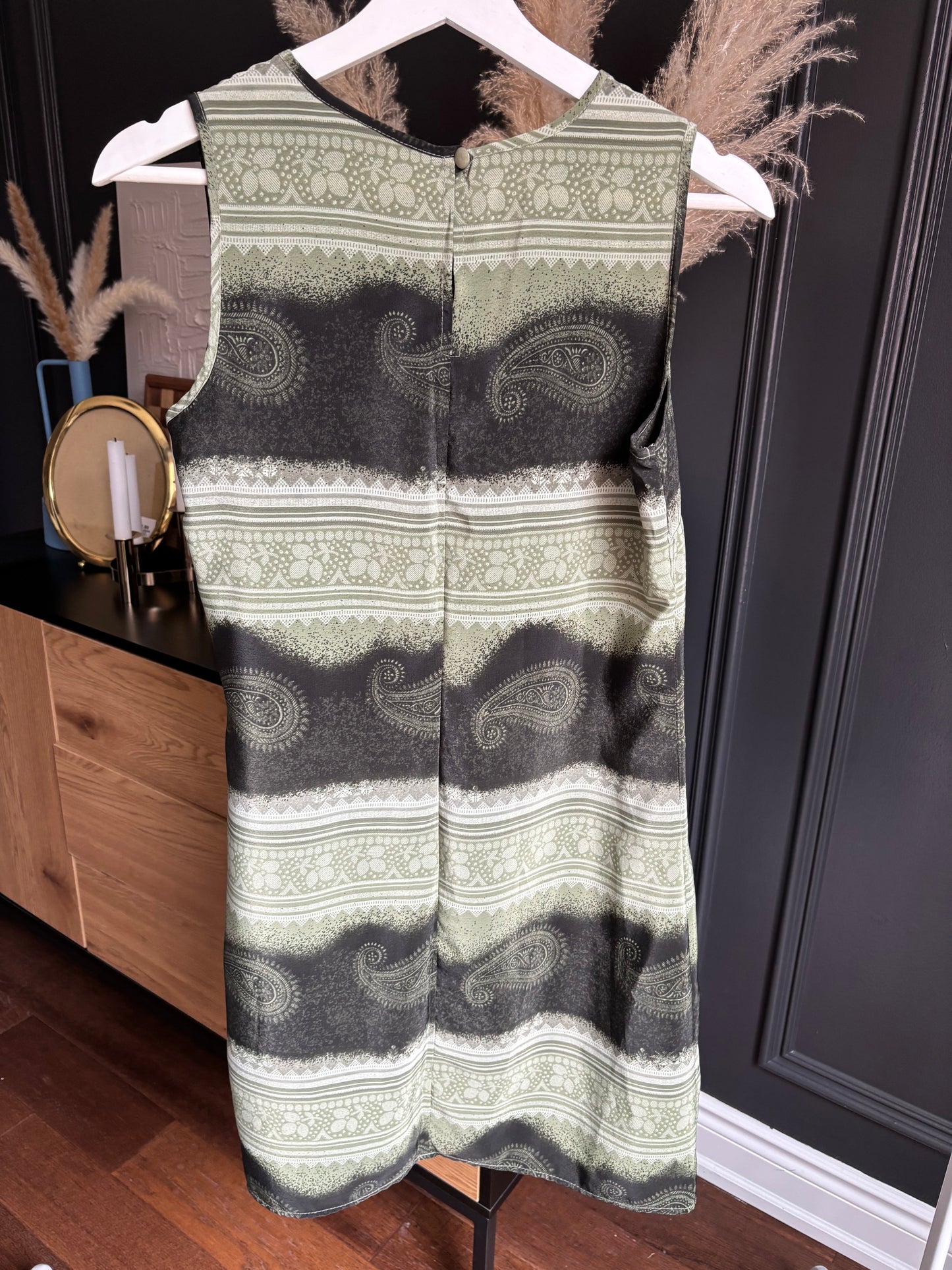 Sleeveless 90's Dress Size S