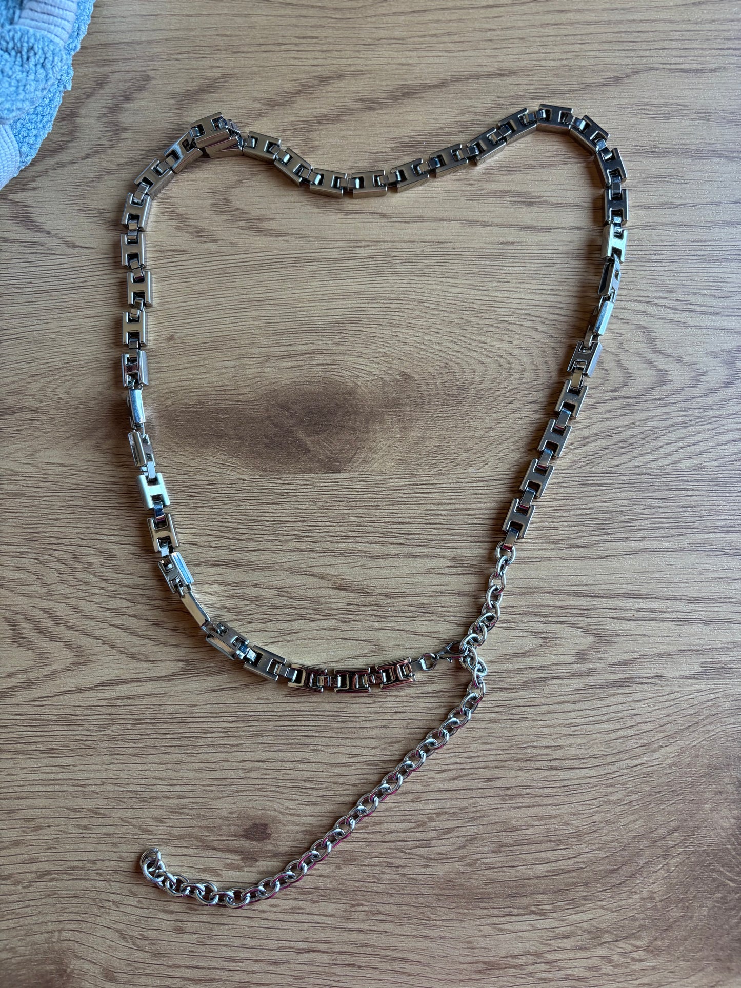 "H" Link Metal Chain Belt