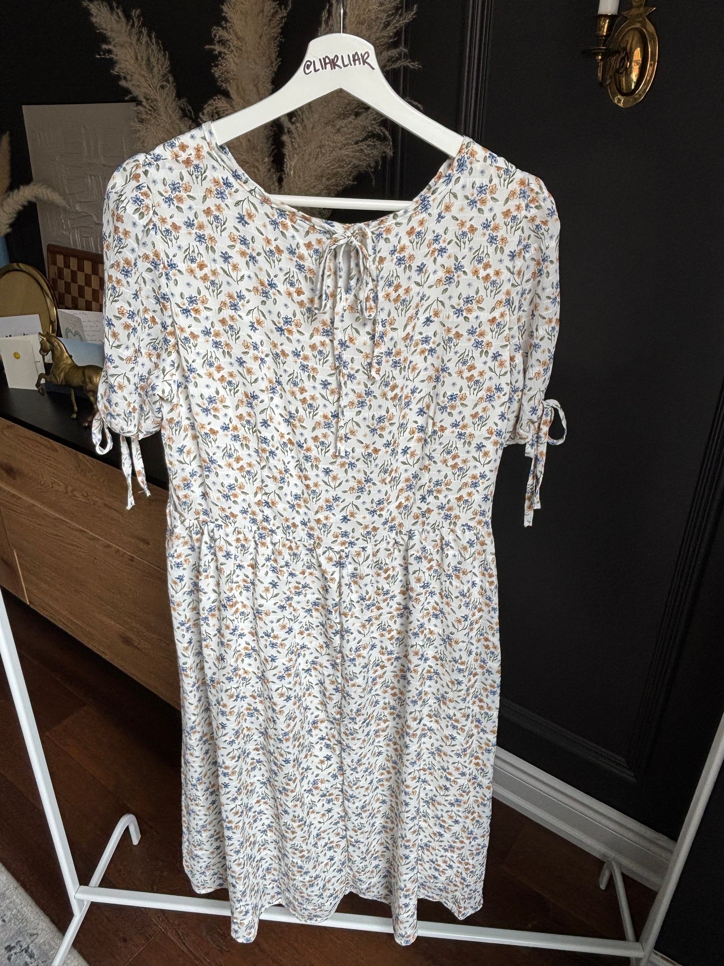 Flowy Floral Dress Size L