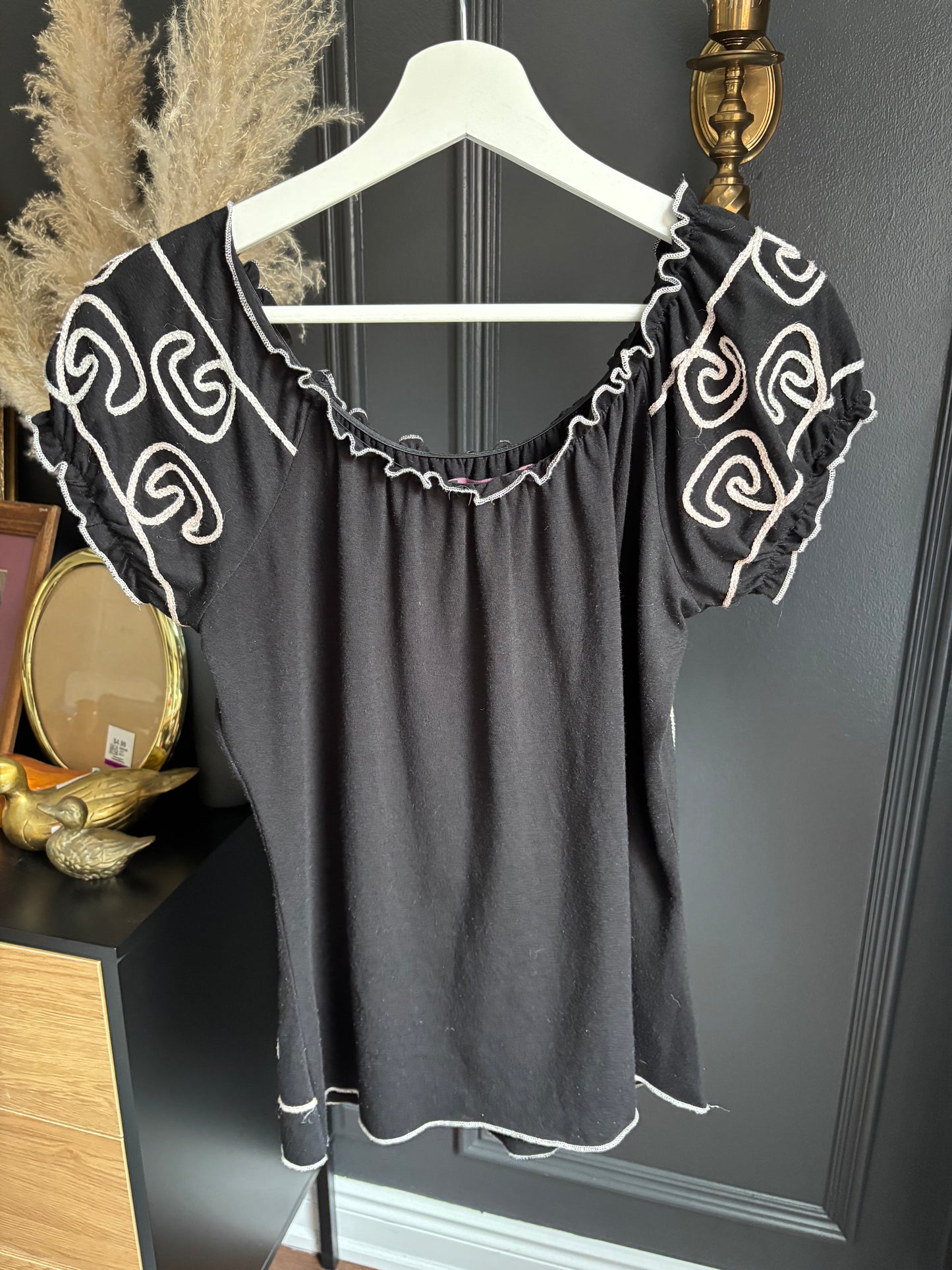 Vintage Off the Shoulder Top Size M