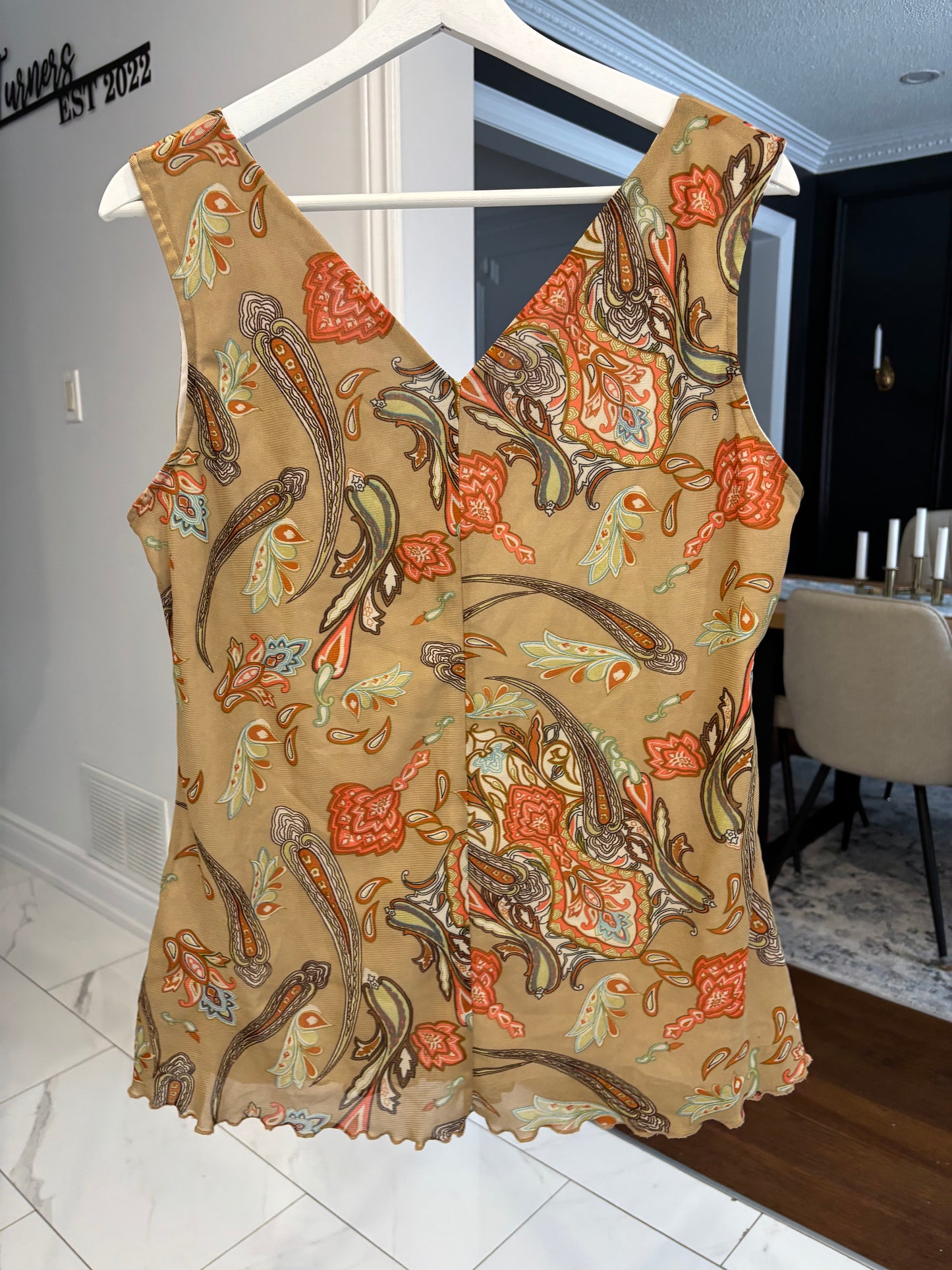 Paisley V-Neck Tank Size X-Large
