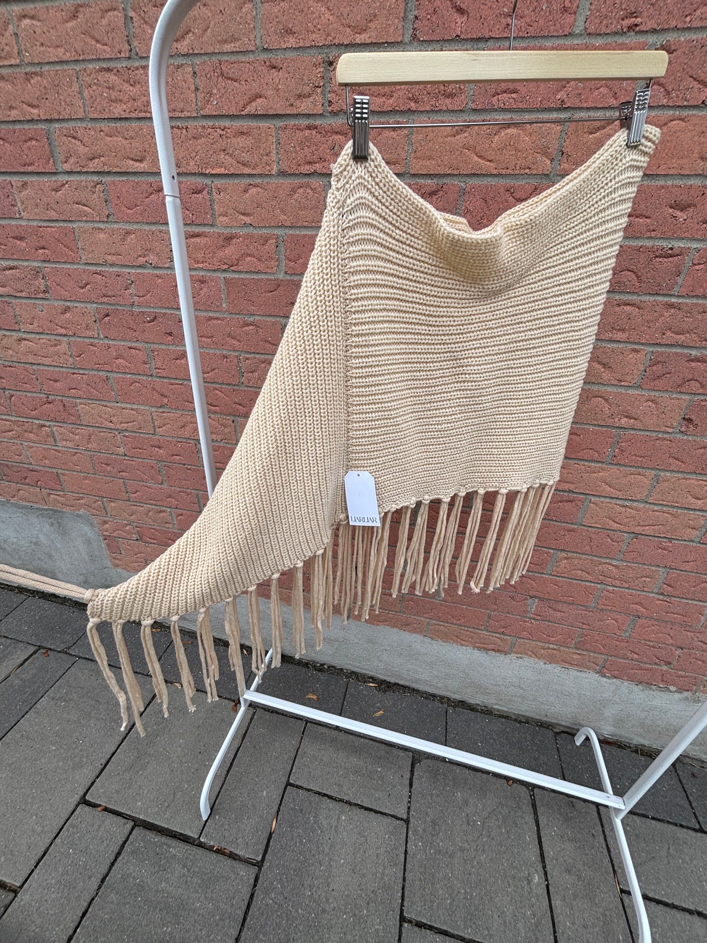 Asymmetrical Cream Knit Cape Size OS