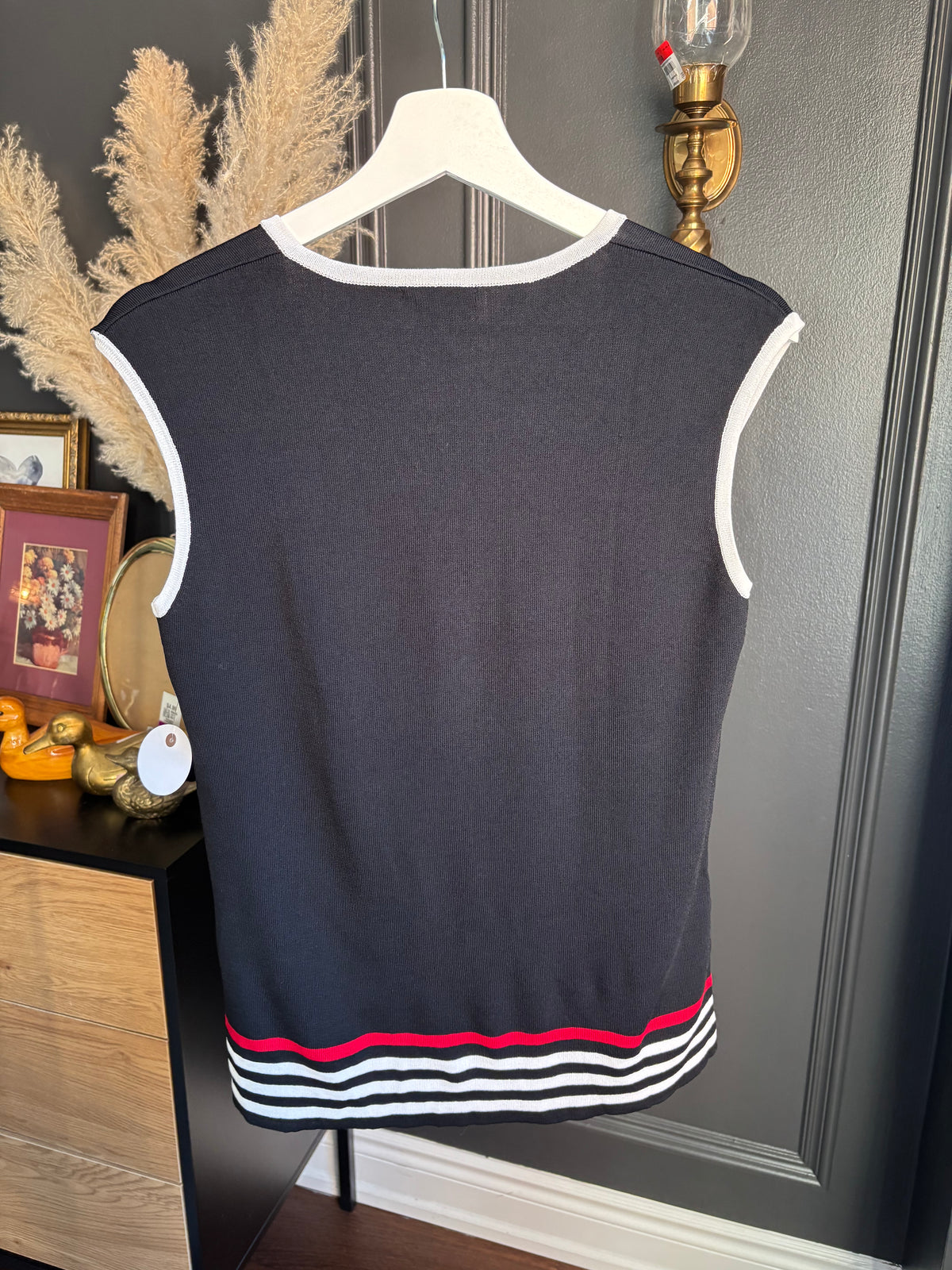 Ribbed Sleeveless White Detail Top Size L
