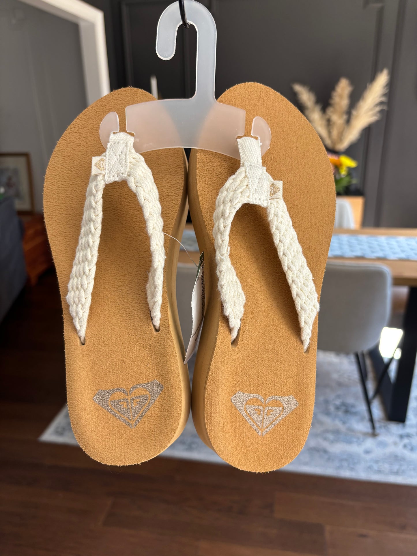 Roxy Thong Sandals Size 7