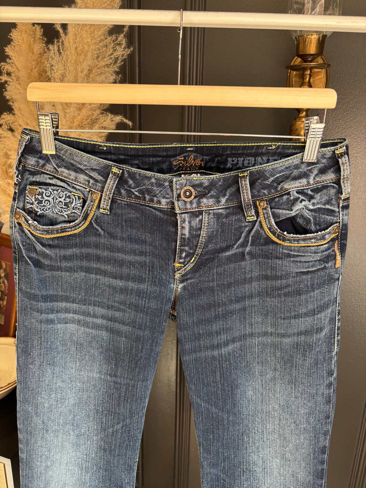 Silver Jeans Super Low Rise Size 30/30