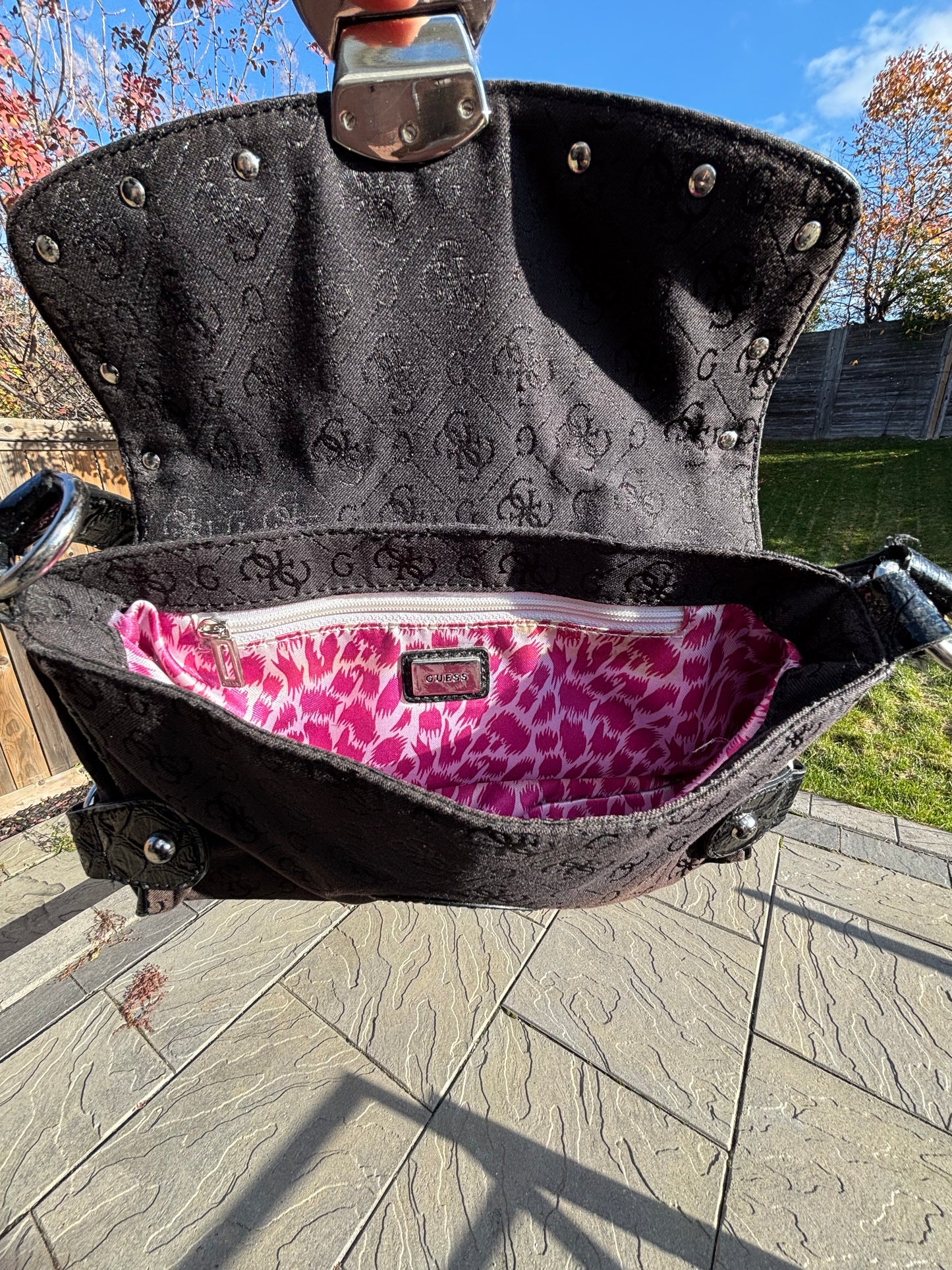 Small 2000's Guess Shoulder Bag