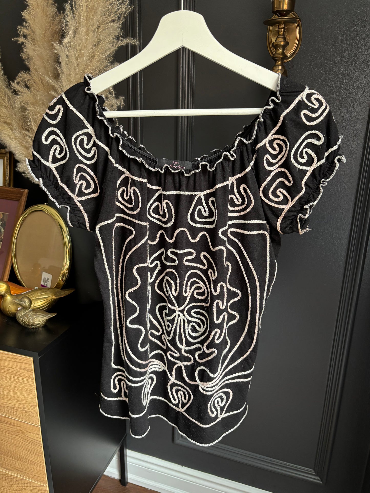 Vintage Off the Shoulder Top Size M