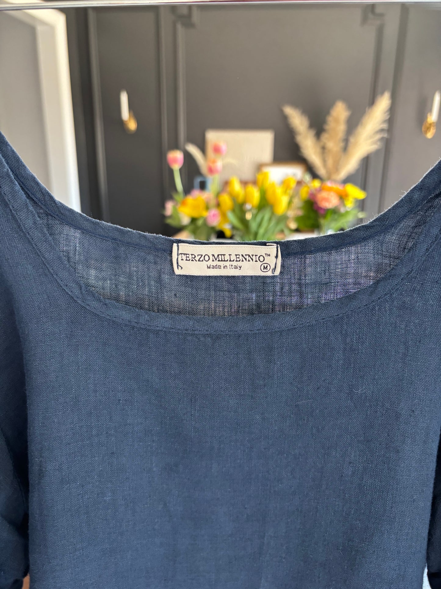 Made In Italy Navy Blue Linen Top Size M