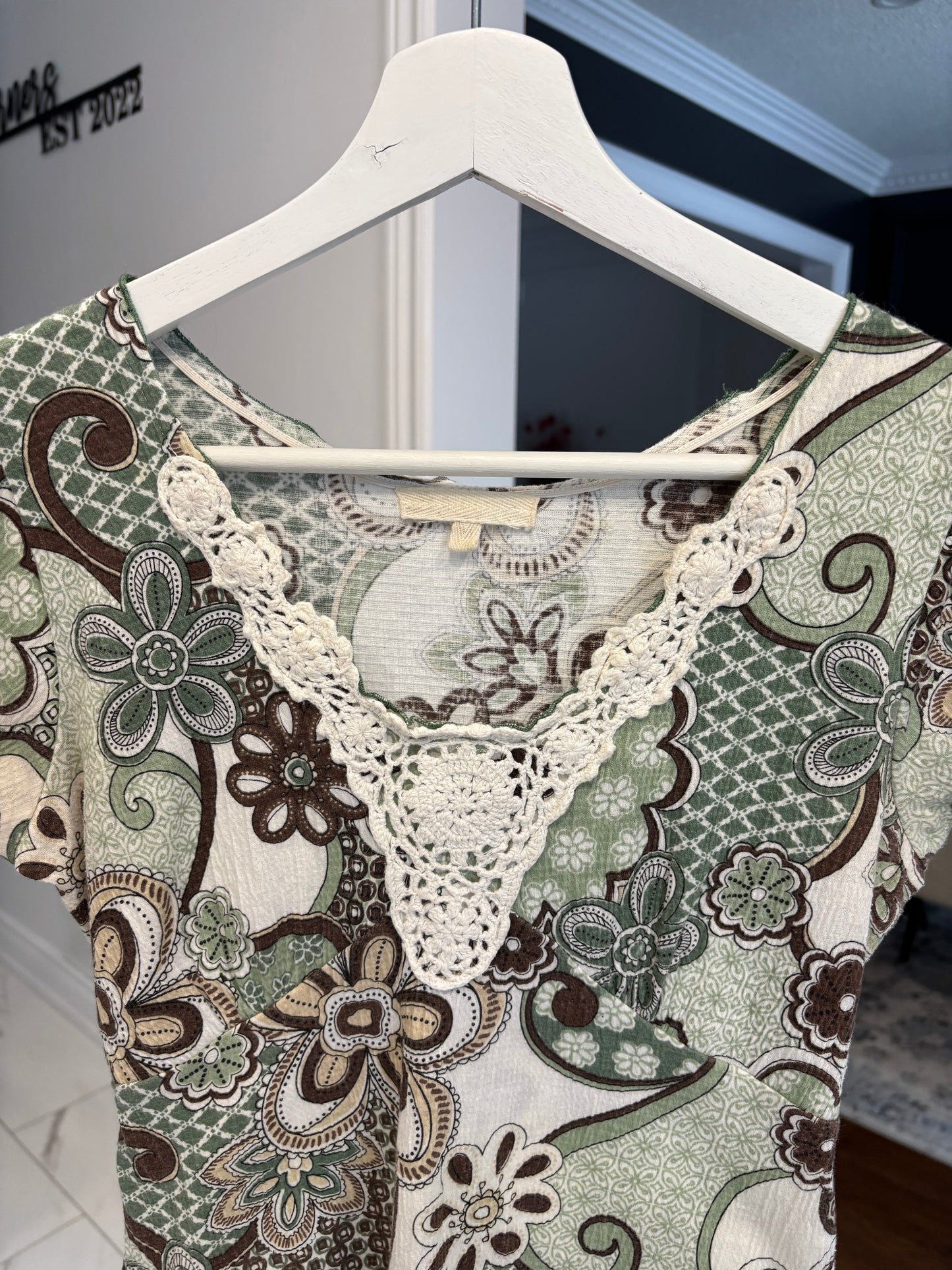 Crochet V-Neck Floral Print Top Size S