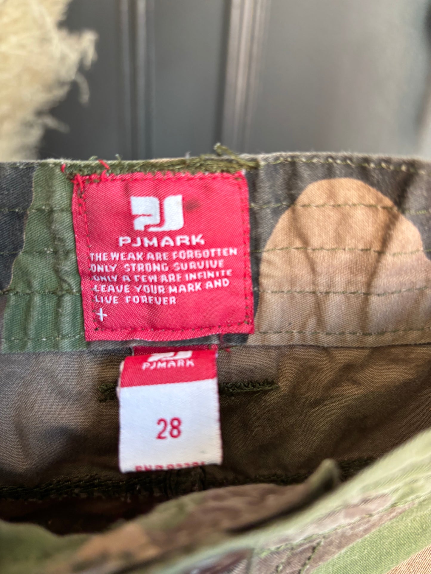 Army Print Long Cargo Shorts Size 28