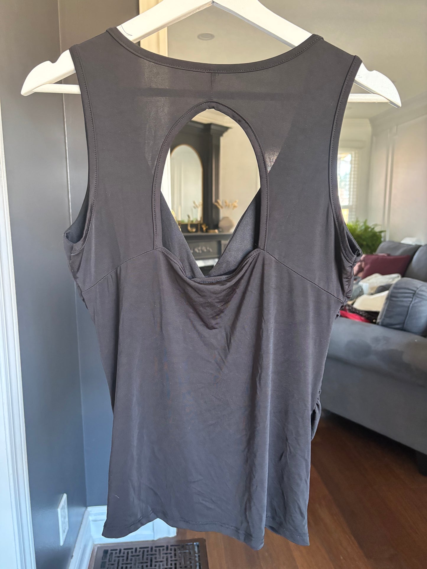 Black Keyhole Rouched Top Size L