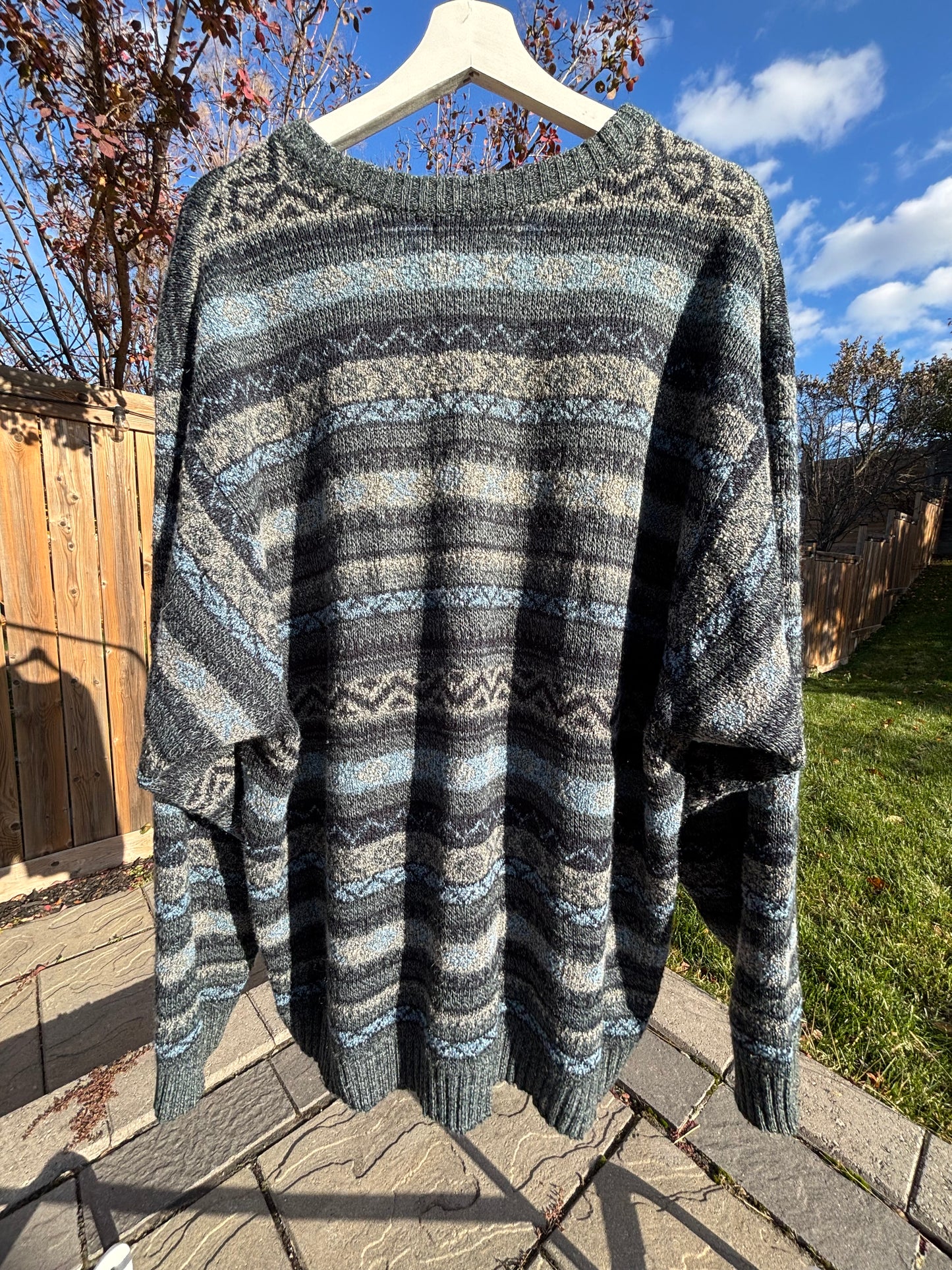 Vintage V-Neck Knit Sweater Size XL