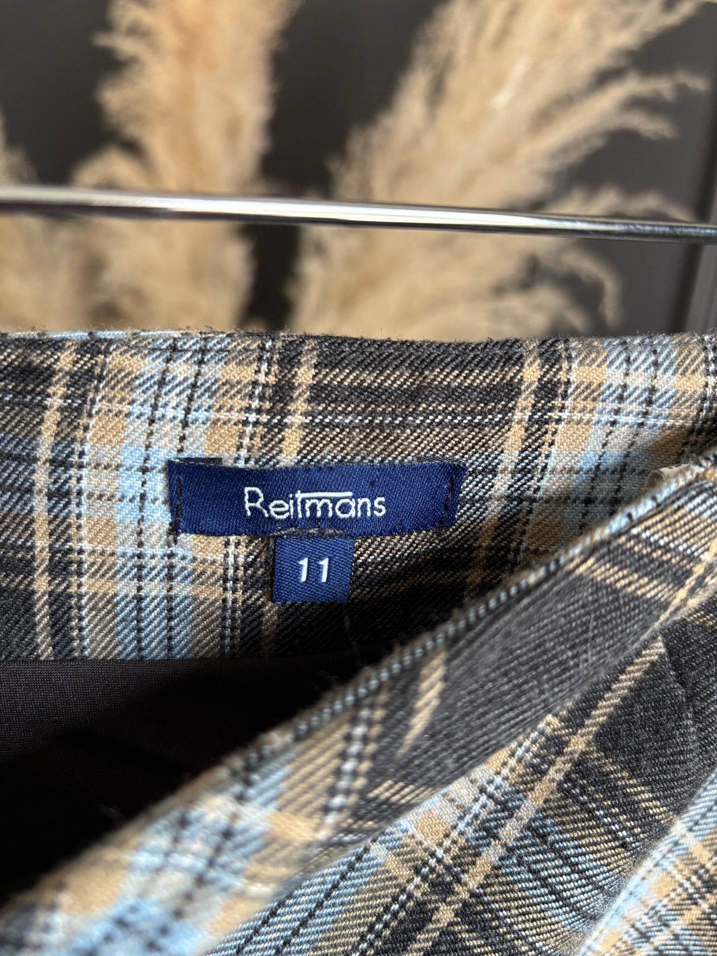 Plaid Knee Length Skirt Size 11