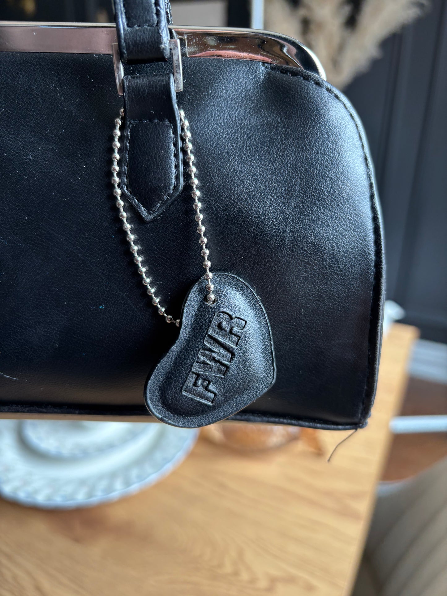 90's Black Kiss Lock Handbag