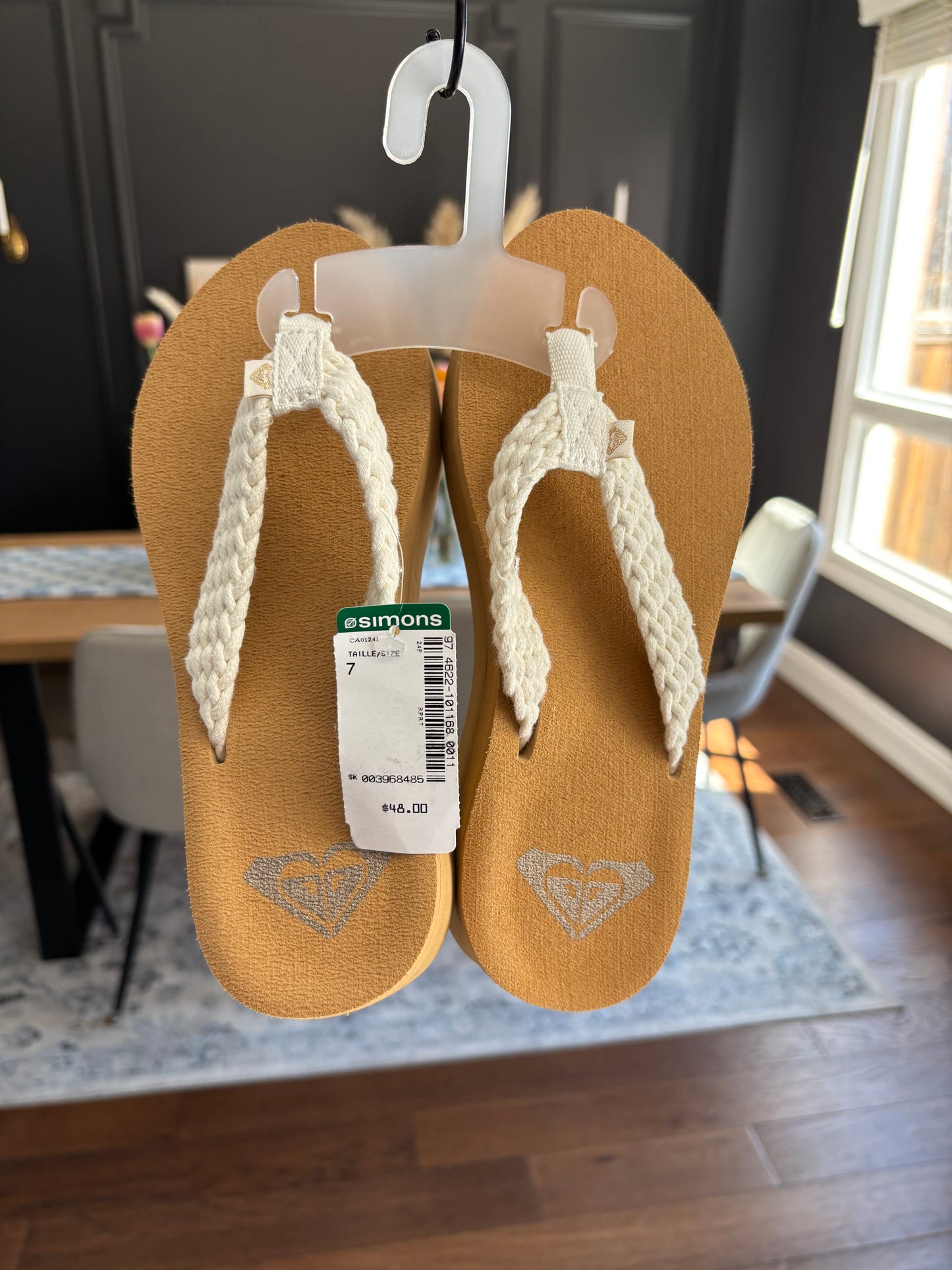 Roxy Thong Sandals Size 7