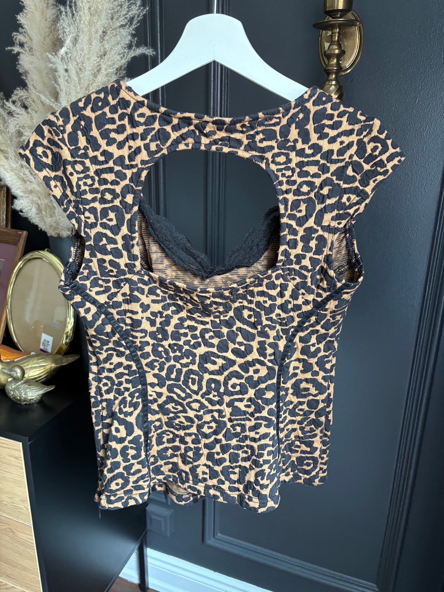 Guess Leopard Print Key Hole Top Size M
