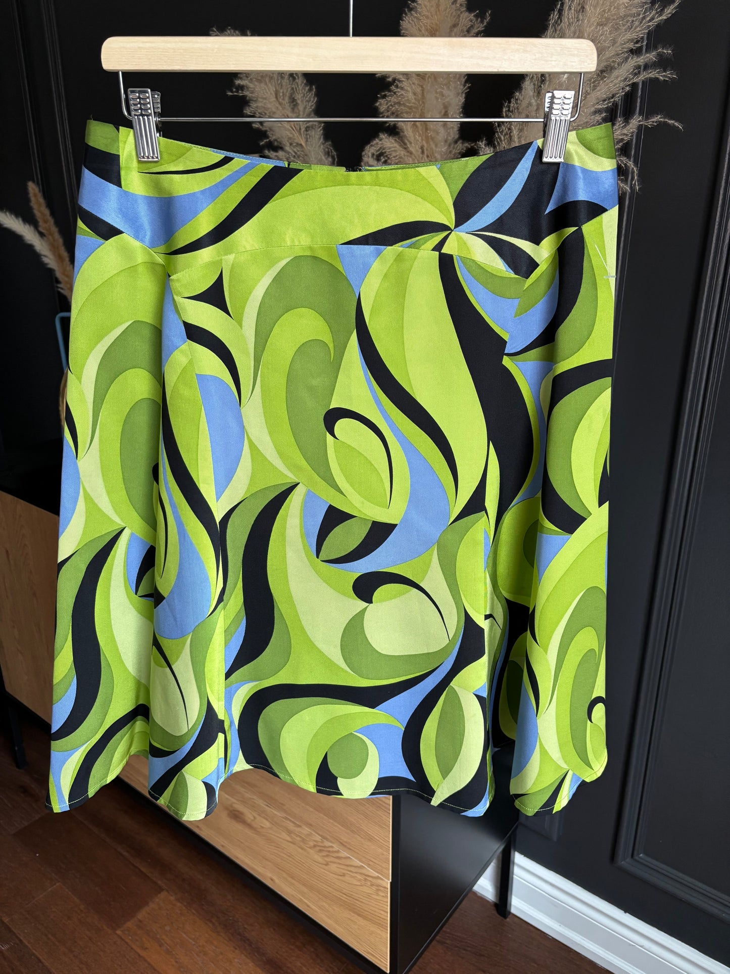 Liz Claiborne Abstract Skirt Size 10