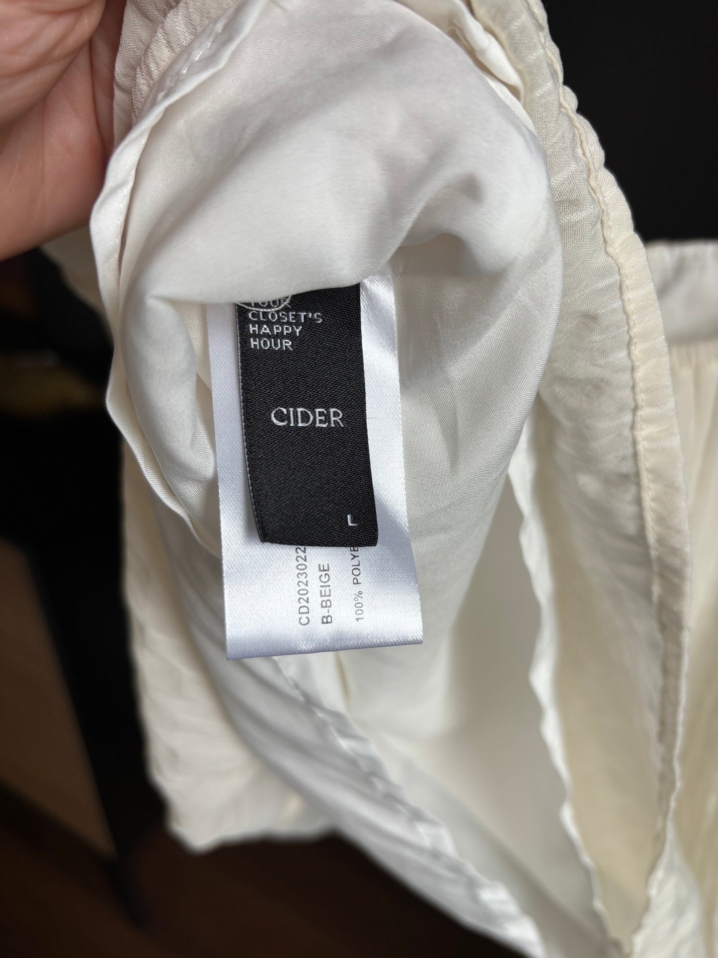 Off White Flowy Crop Top Size L