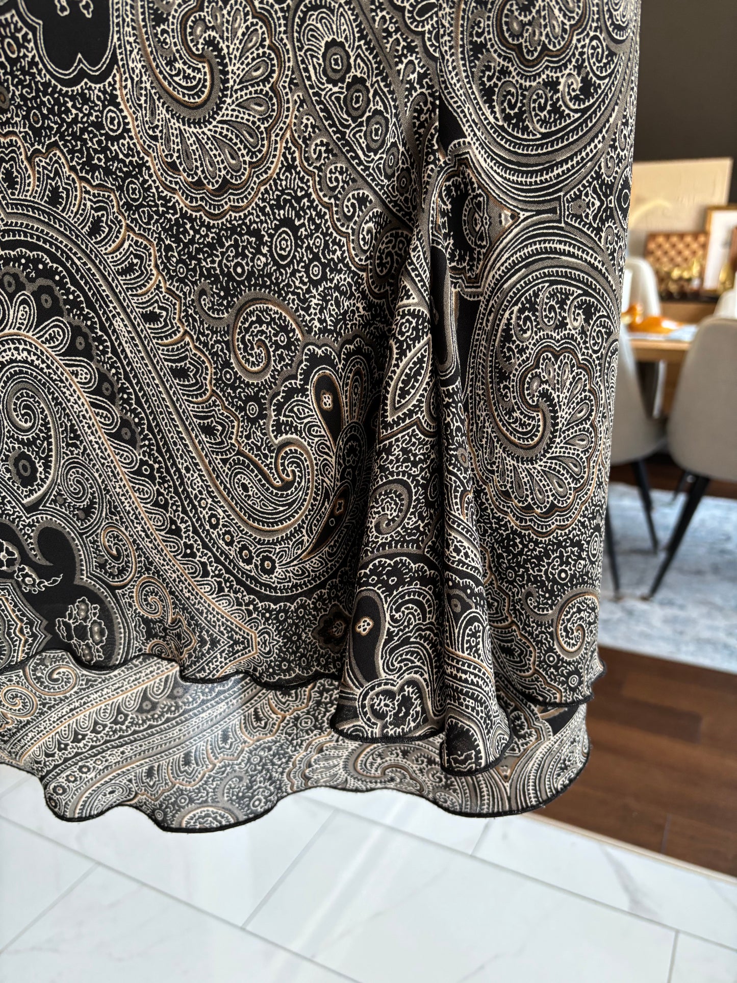 Black Paisley Ruffle Detail Knee Length Skirt Size M
