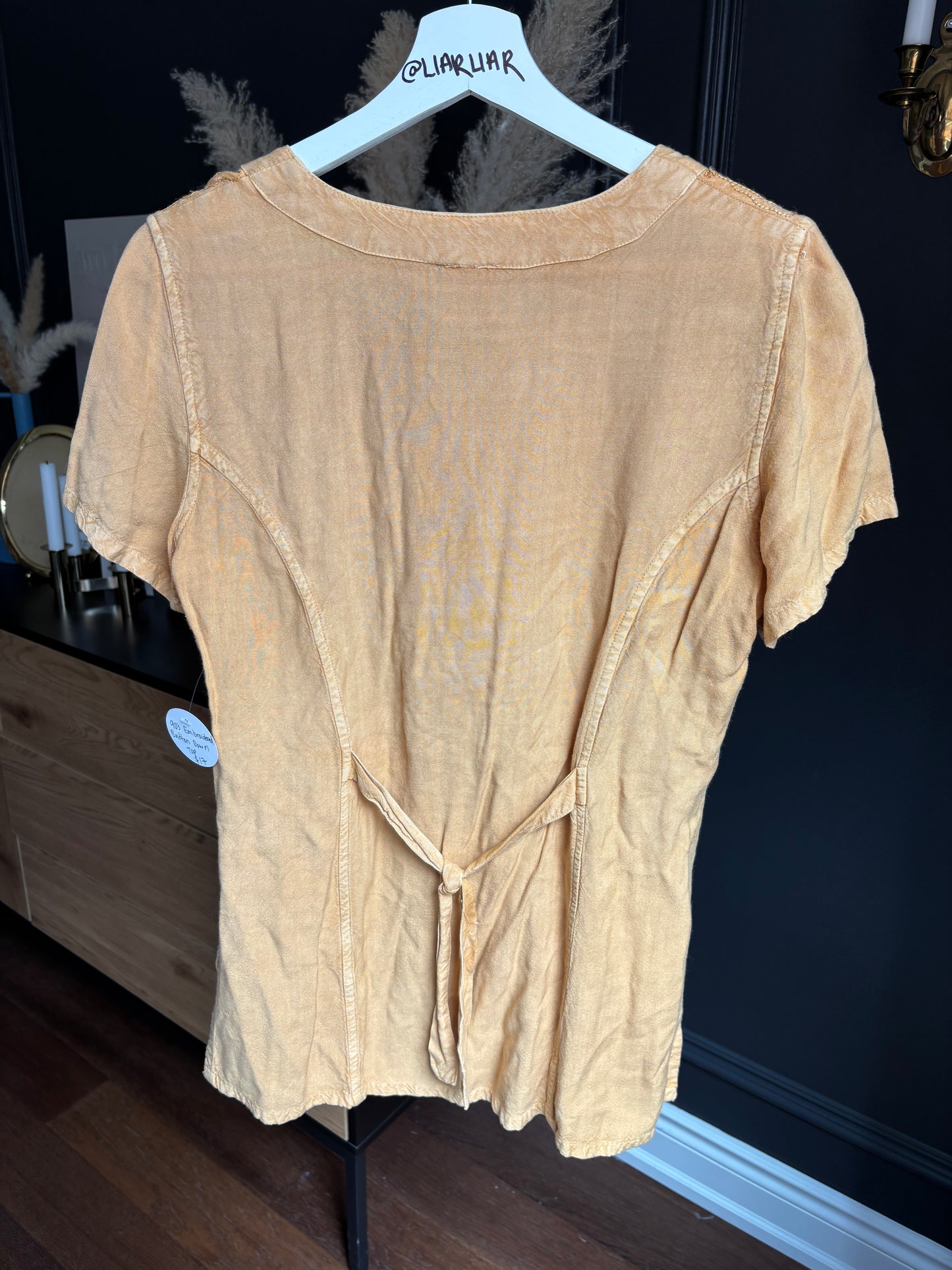 90's Embroidered Button Down Top Size S