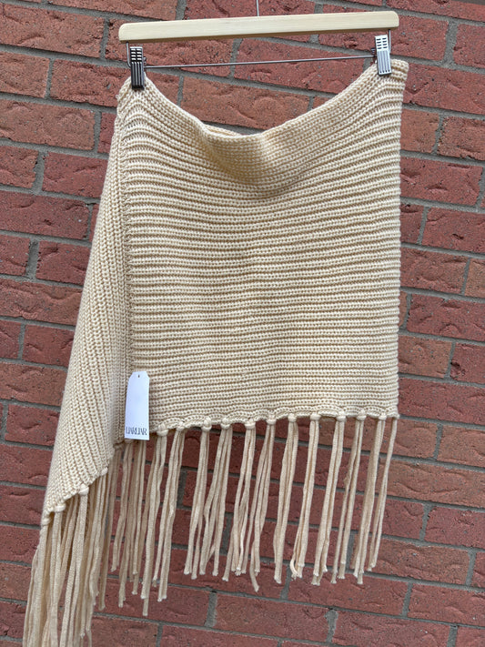 Asymmetrical Cream Knit Cape Size OS