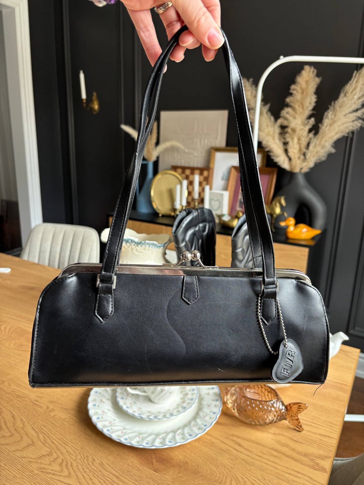 90's Black Kiss Lock Handbag