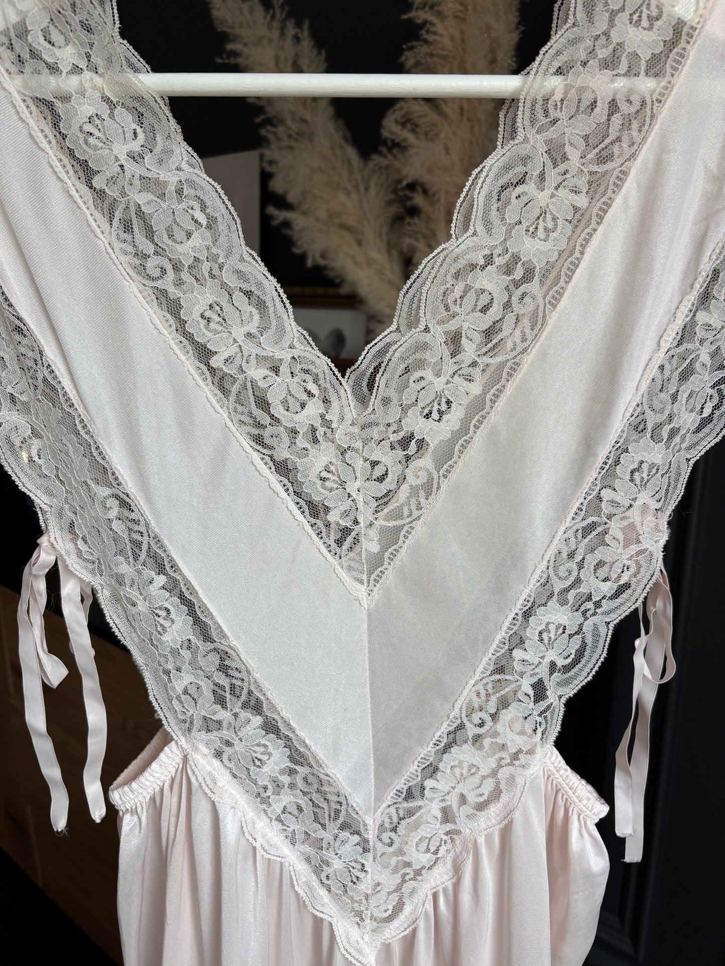 Vintage V-Shape Lace Detail Nightgown Size S