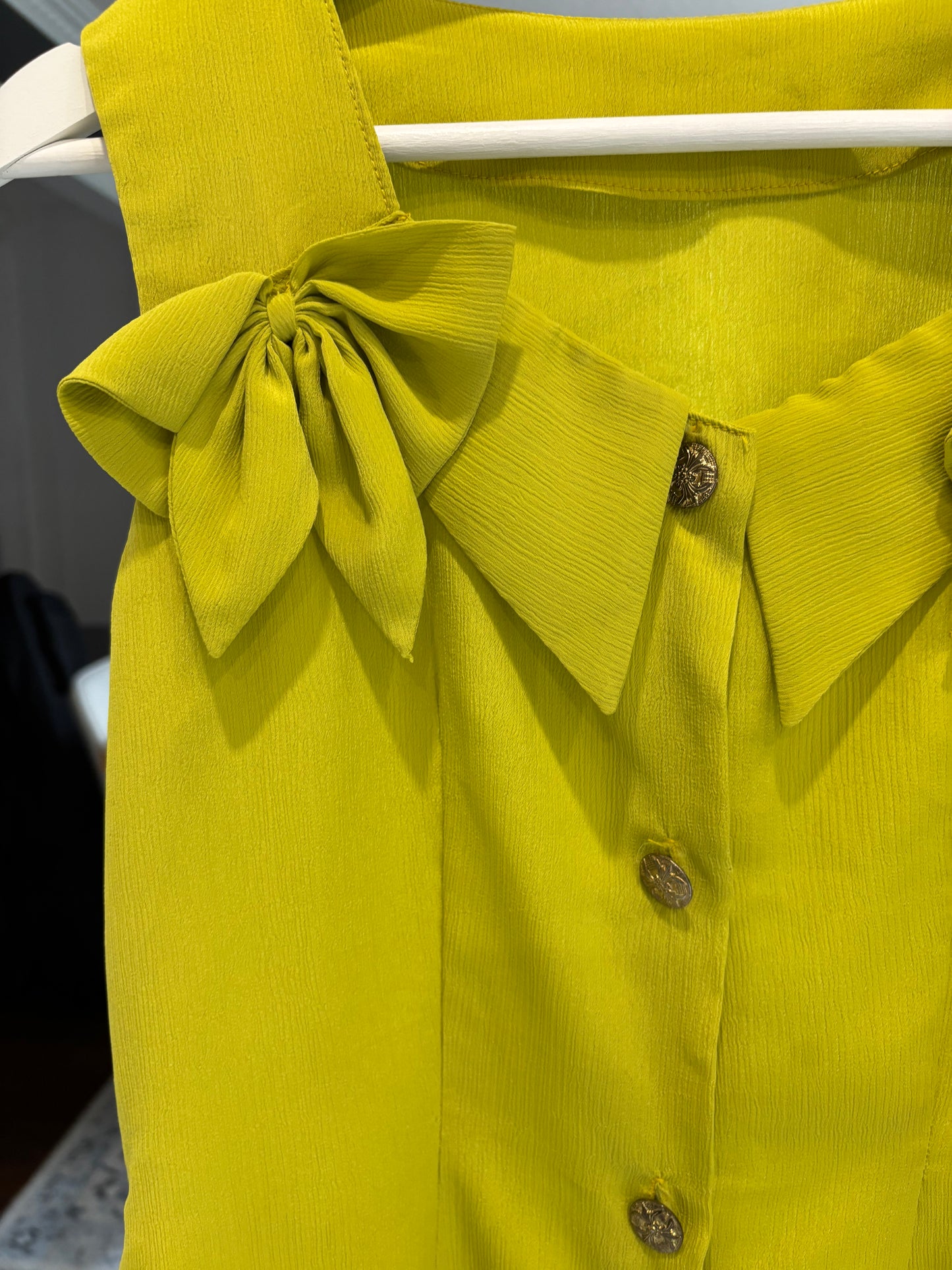 Green Button Down Sleeveless Blouse Size M