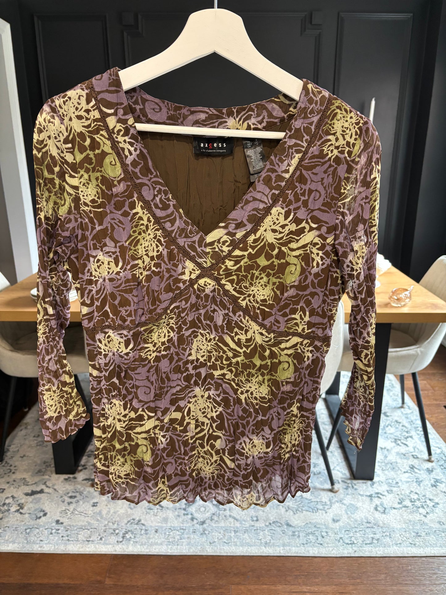 Crinkle V-Neck Top Size S