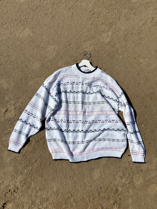 White Vintage Lightweight Knit Sweater Size X-Large