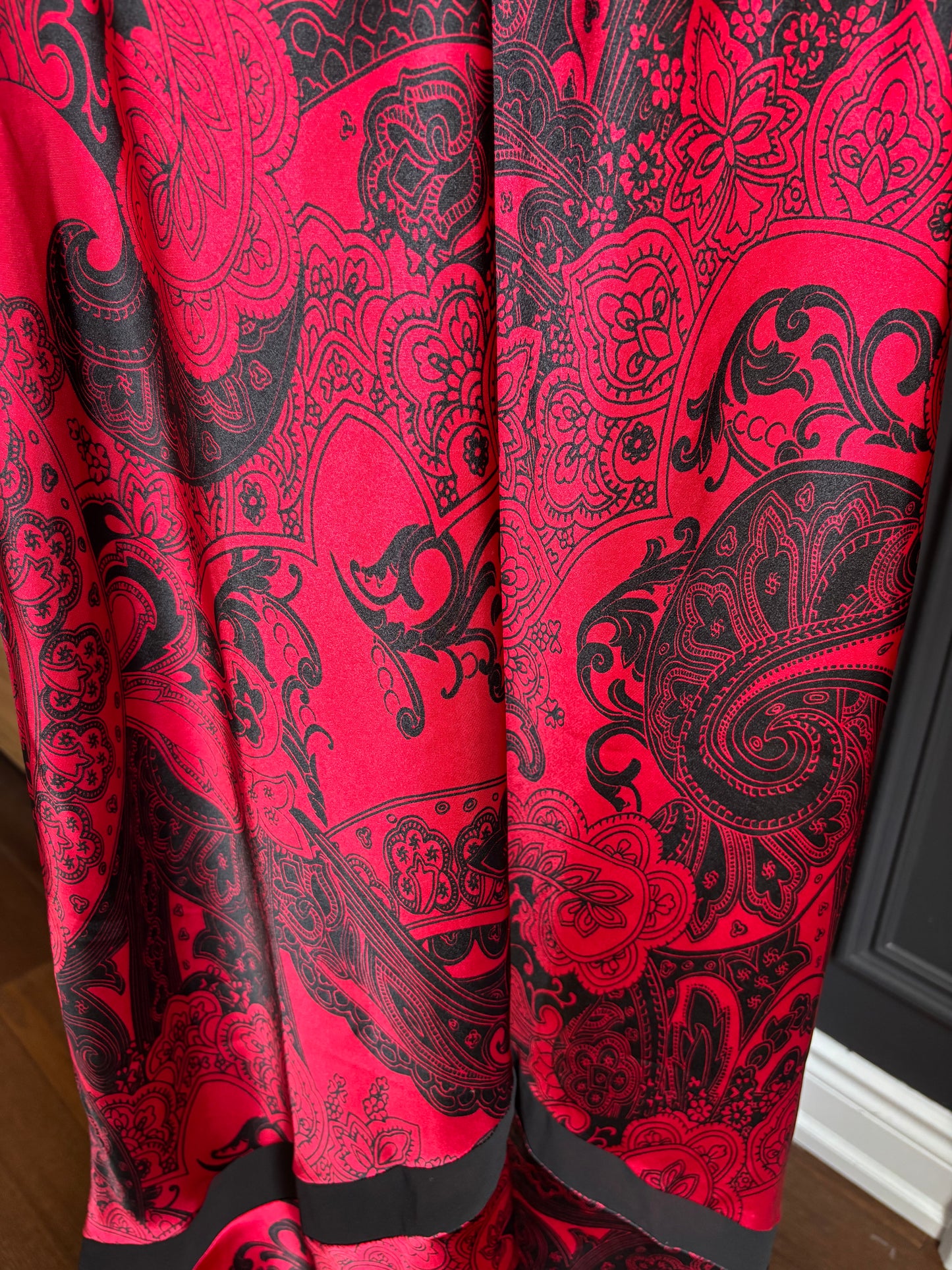 Red & Black Long Satin Paisley Dress Size M