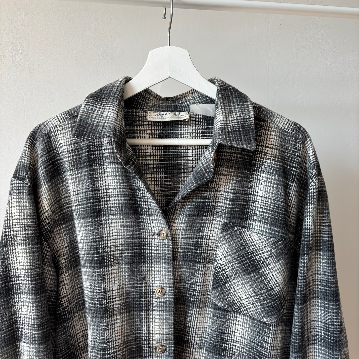 Vintage Tristan & Iseut Plaid Button Down