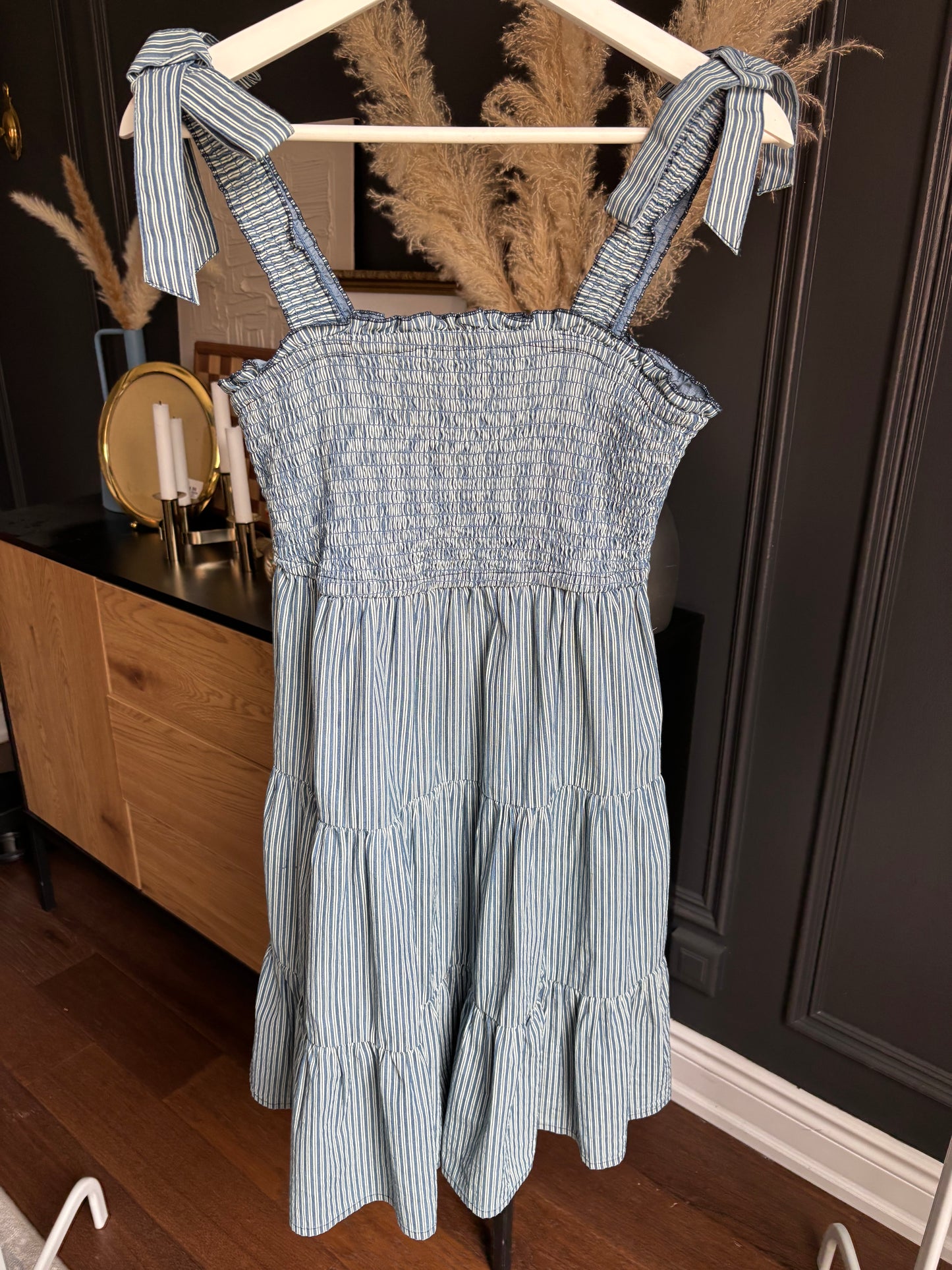 Striped Elastic Knee Length Dress Size M