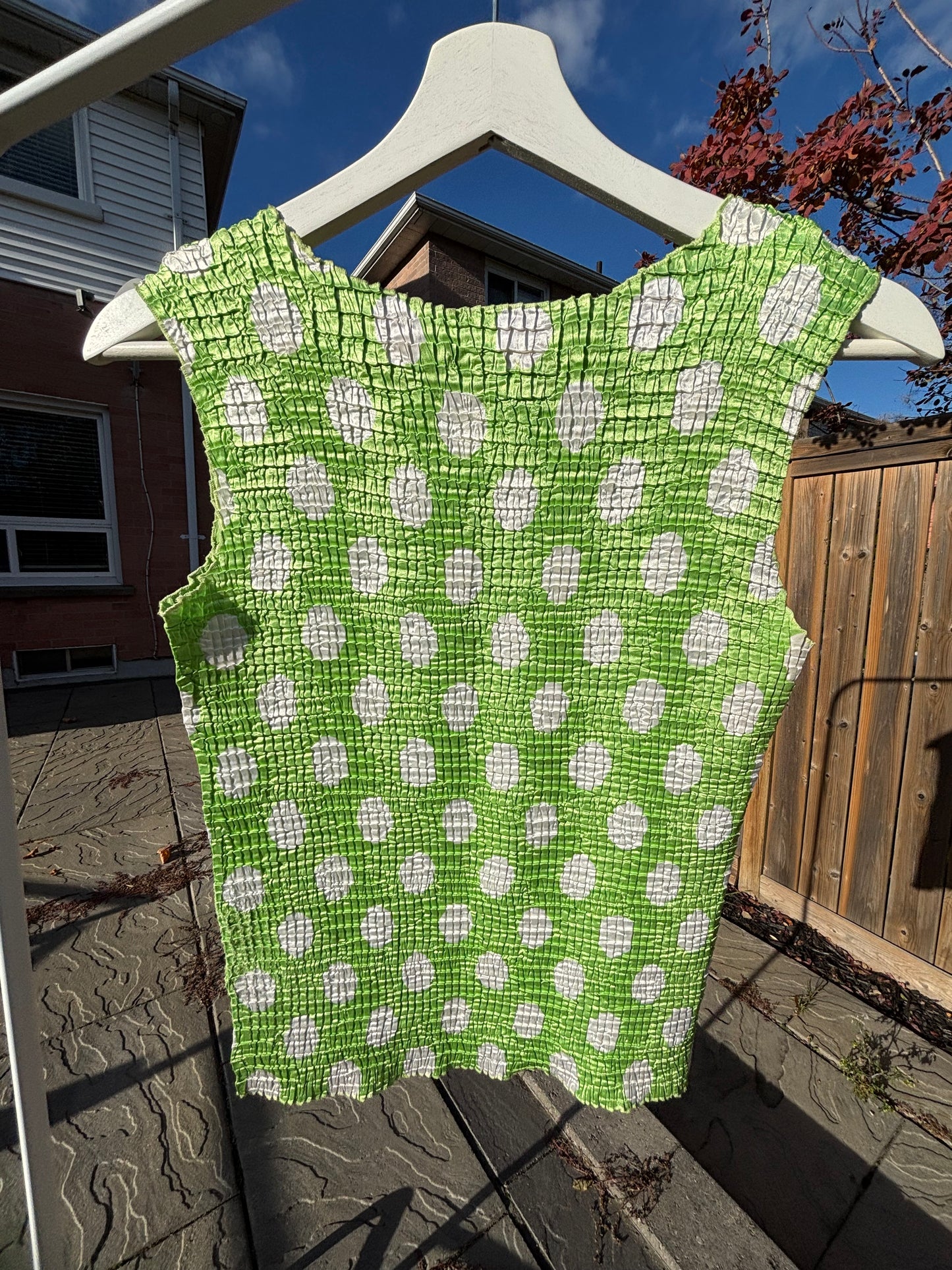 Vintage Polka Dot Crinkle Tank Size M