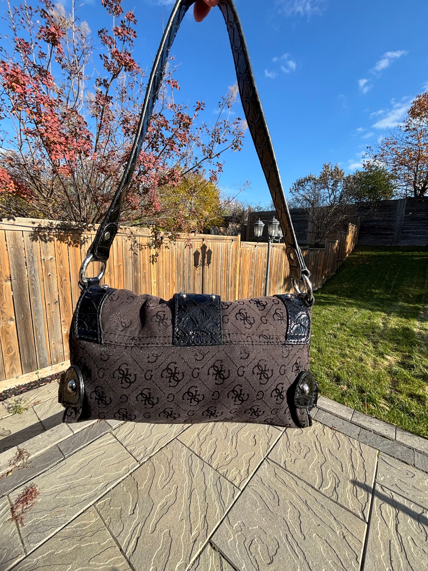 Small 2000's Guess Shoulder Bag