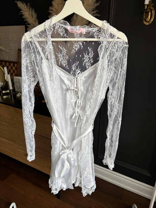2 Piece White Satin Slip and Lace Robe Size L