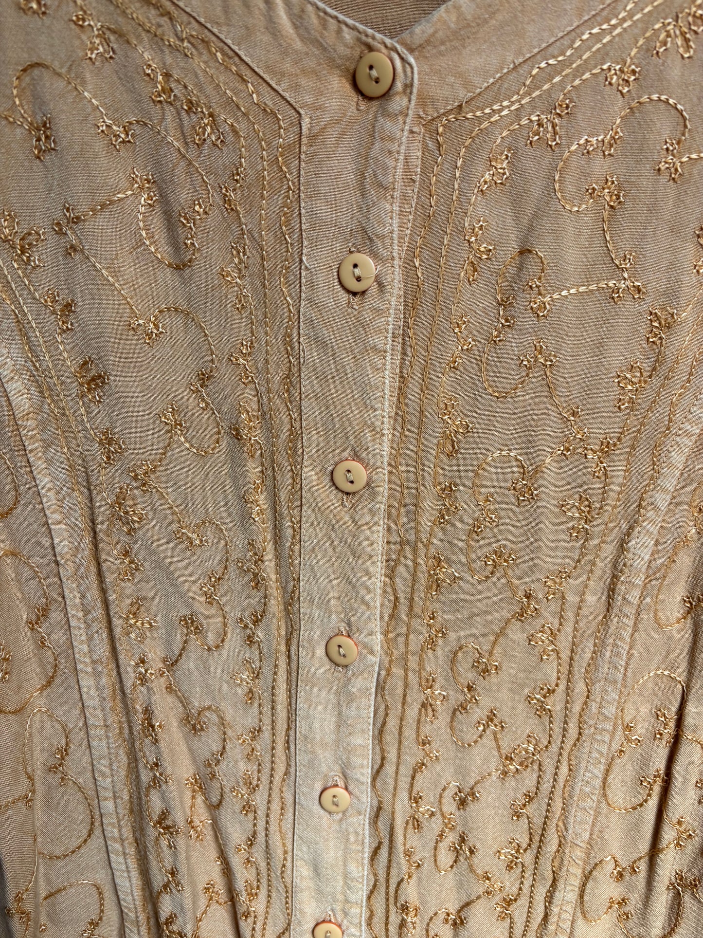 90's Embroidered Button Down Top Size S