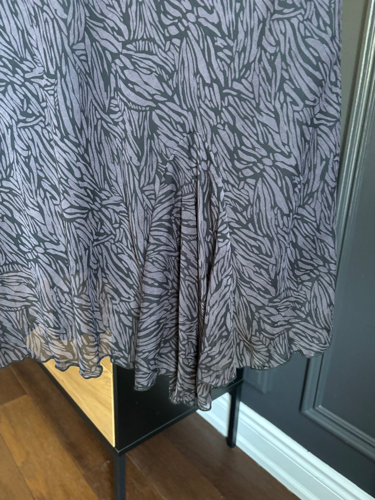 90's Vamp Midi Length Skirt Size L