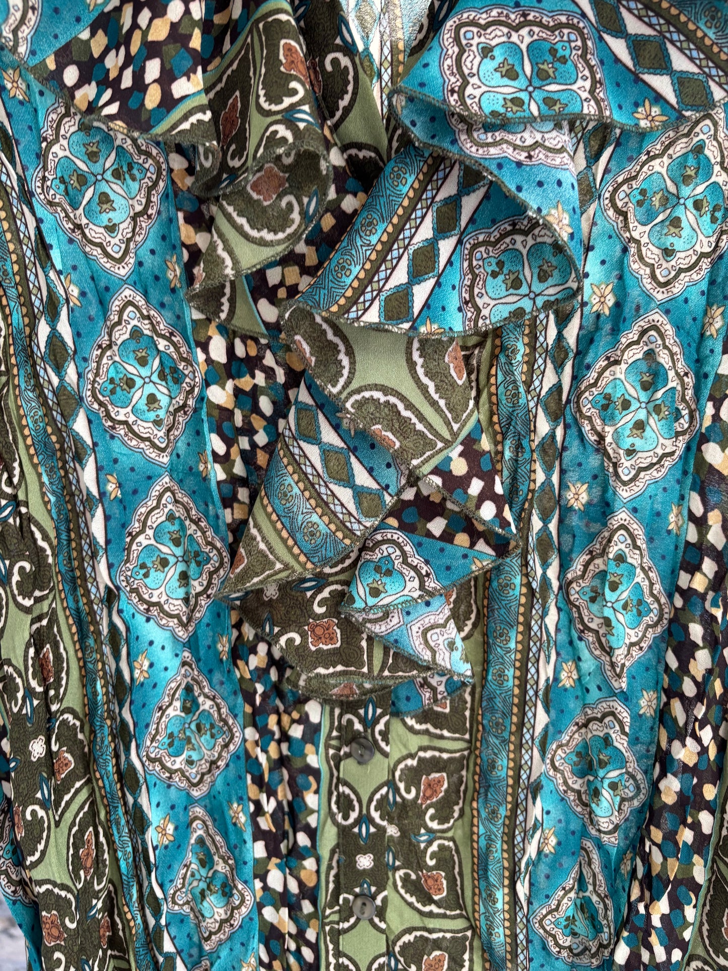 Long Sleeve Ruffled Blouse Size L