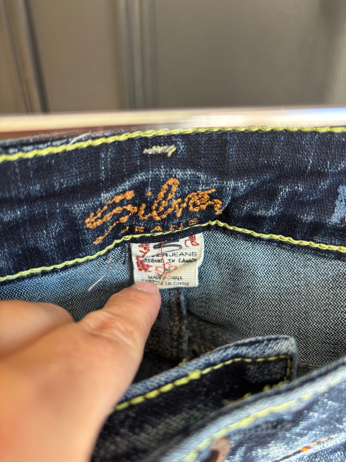 Silver Jeans Super Low Rise Size 30/30