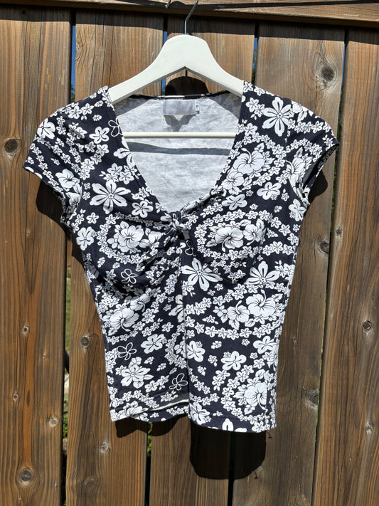 Future State Hibiscus Baby Tee Size Small