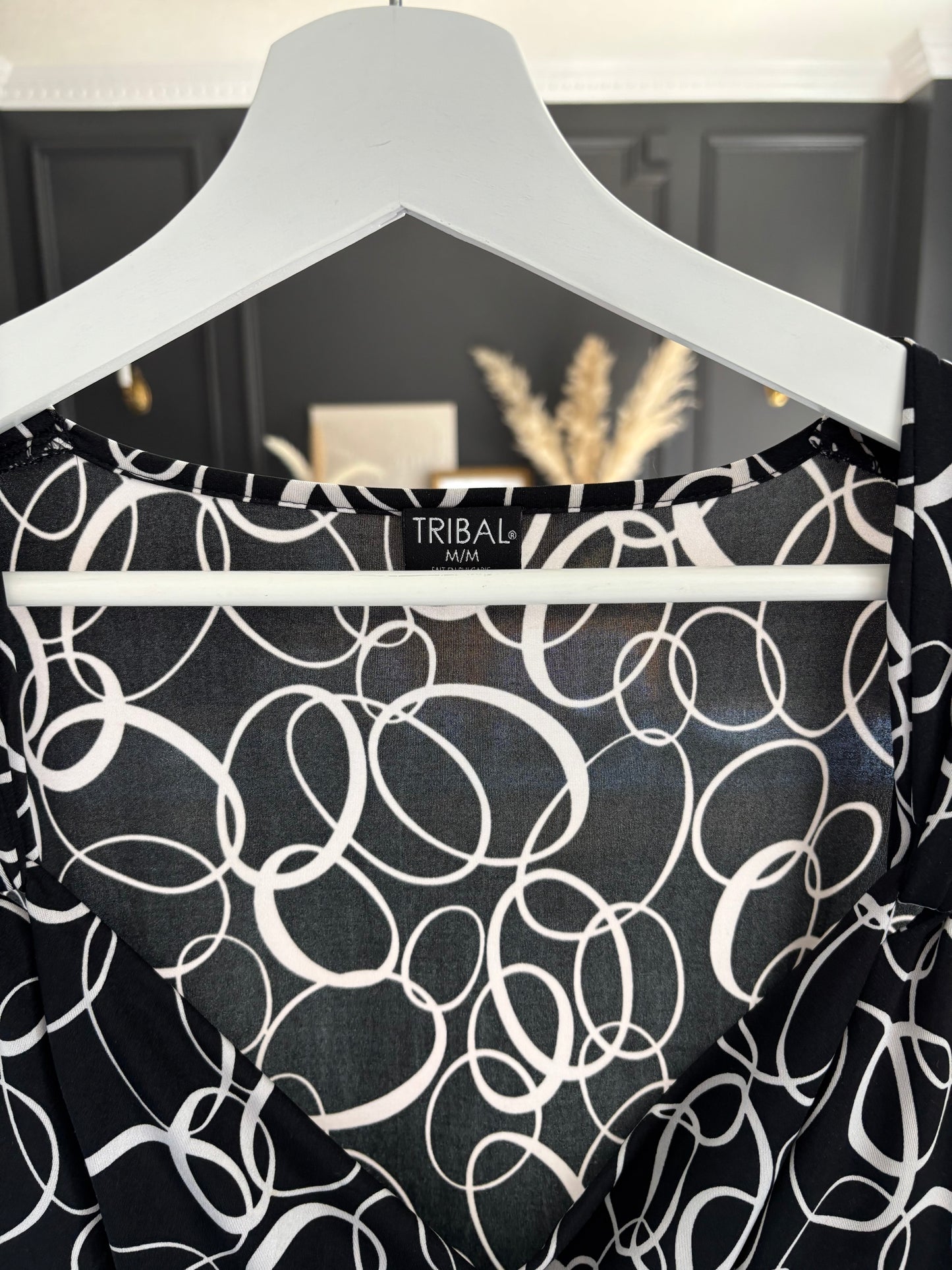 Sleeveless Loop Detail Top Size M