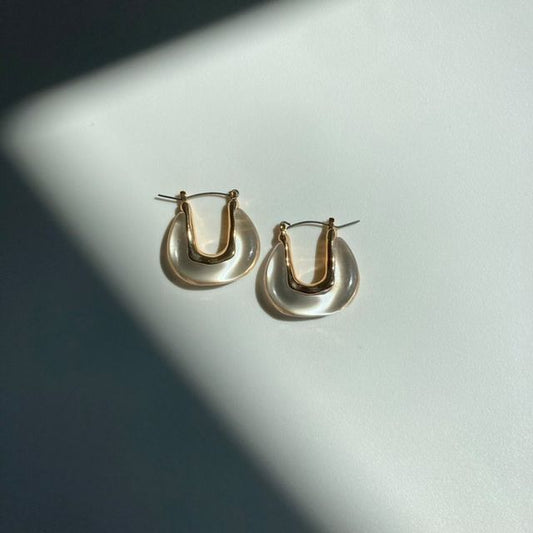 Minimalist Hoop Earring